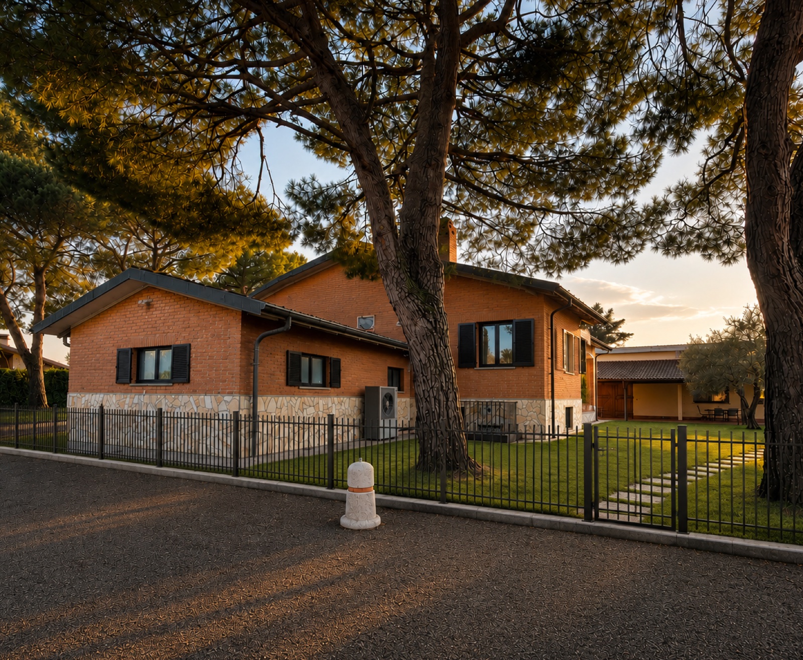 Render dell'esterno al tramonto — Villa Olgiate Olona